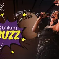 Ada yang berbeda dari penampilan Dewi Perssik semalam di panggung HUT SCTV Ke-28.