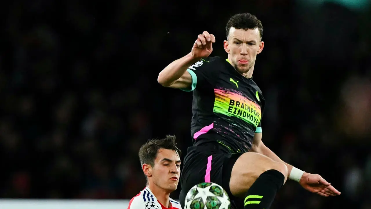Arsenal Melenggang ke Perempat Final