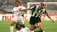 Juventus gagal menjuarai Liga Champions 1997-1998 setelah takluk 0-1 dari Real Madrid pada laga final.