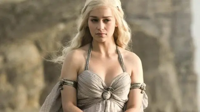 Selain karena penampilannya yang menarik, Clarke terpilih karena perannya sebagai Daenerys Targaryen pada salah satu serial  film Game of Thrones.