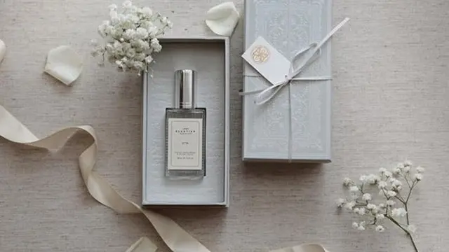 5 Souvenir Lamaran dan Pernikahan Mewah Seleb Tanah Air, Ada Parfum Mahal