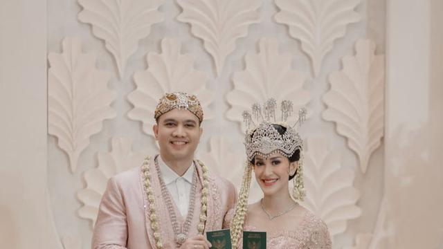 Elma Agustin resmi menikah dengan Ihsan Fadlur. (credit:instagram.com/elmaaa_e)