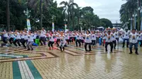 Perayaan Hari Yoga Internasional 2016 di Jakarta. 