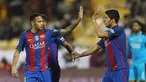 Barcelona meraih kemenangan 5-3 atas Al Ahli pada laga persahabatan di Stadion Thani bin Jassim, Doha, Selasa (13/12/2016) waktu setempat. (AFP/Karim Jaafar)