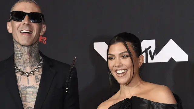 Kourtney Kardashian dan Travis Barker. (Evan Agostini/Invision/AP, File)