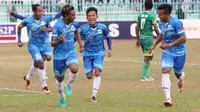 Striker PSCS Cilacap, Ugik Sugiyanto menjadi pahlawan saat mengalahkan Persip Pekalongan di Stadion Wijayakusuma, Cilacap, Kamis (24/8/2017). (Bola.com/Robby Firly)