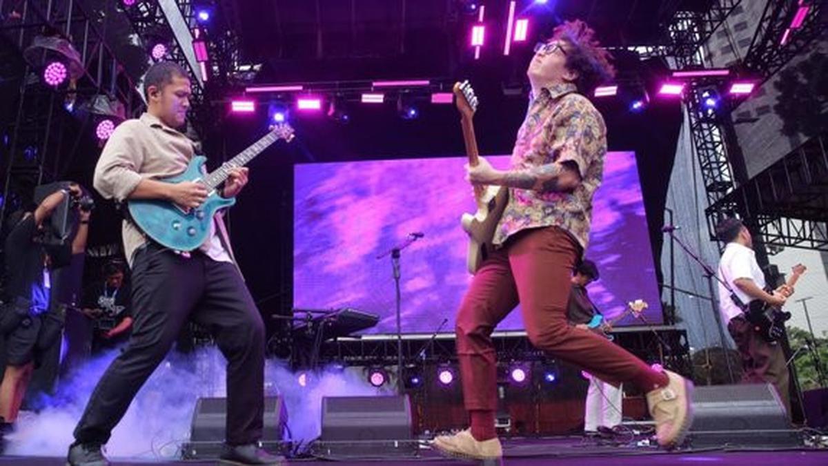 Kapanlagi Buka Bareng BRI Festival Dibuka Aksi Band Perunggu, Penonton Beri Sambutan Meriah