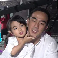 Joe Taslim selalu menghabiskan waktu bersama anak-anaknya.
