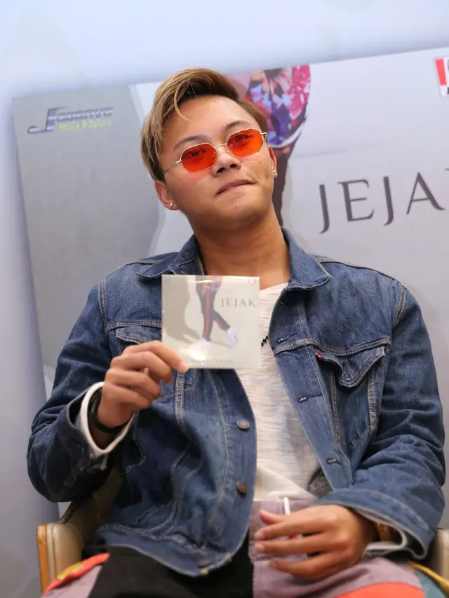 [Fimela] Rizky Febian