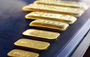 Penampakan emas batangan di gerai Butik Emas Antam di Jakarta, Jumat (5/10). Pada perdagangan Kamis 4 Oktober 2018, harga emas Antam berada di posisi Rp 665 ribu per gram. (Liputan6.com/Angga Yuniar)