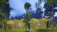 Rumah bambu di lereng Gunung Merbabu meraih penghargaan sebagai proyek residensial terbaik se-Asia dalam Arcasia Architecture Award 2016. (dok. budipradono.com)