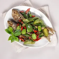 ilustrasi ikan cabe ijo pete/sri widyowati/Shutterstock