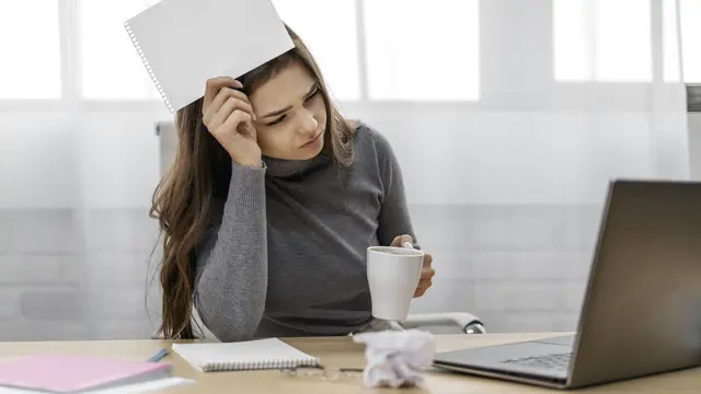7 Budaya Kerja yang Ternyata Bisa Picu Burnout (photo by freepik.com)
