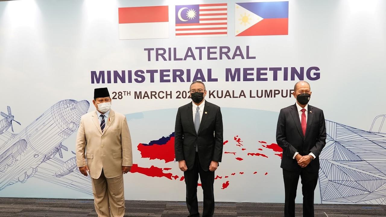 Menteri Pertahanan RI, Prabowo Subianto; di Trilateral Defence Ministerial Meeting (TDMM) Indomalphi (Indonesia, Malaysia dan Filipina), Kuala Lumpur pada 28 Maret 2022. (KBRI Kuala Lumpur)
