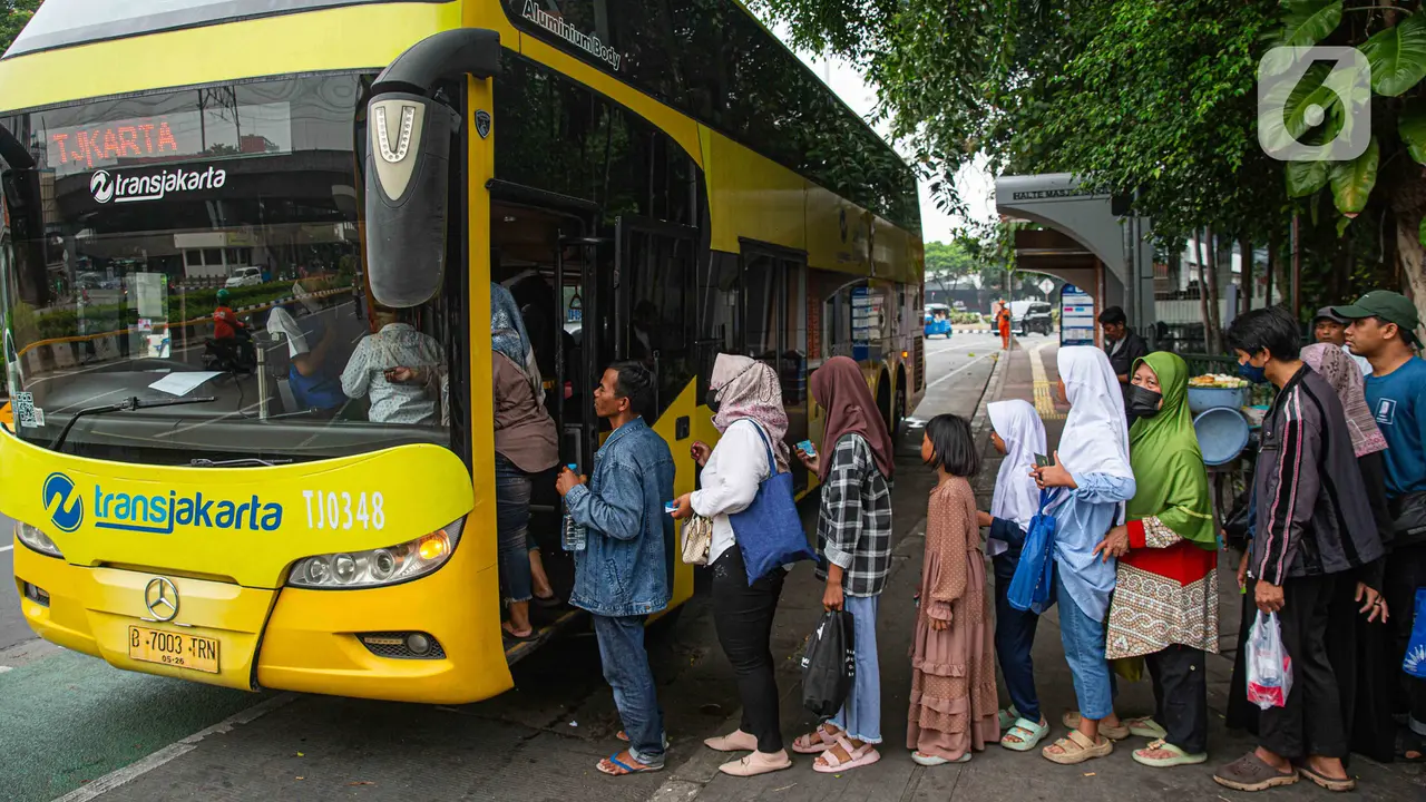 Bus Wisata Gratis di Jakarta