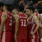 Para pebasket Indonesia saat melawan Thailand pada SEA Games 2019 di Mall Of Asia Arena, Manila, Filipina, Rabu (4/12/2019). Indonesia kalah 76-98 dari Thailand. (Bola.com/M Iqbal Ichsan)