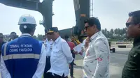 Menteri Perhubungan Budi Karya Sumadi mengunjungi Pelabuhan Pantoloan di Sulawesi Tengah. (Liputan6.com/Maulandy Rizky Bayu Kencana).