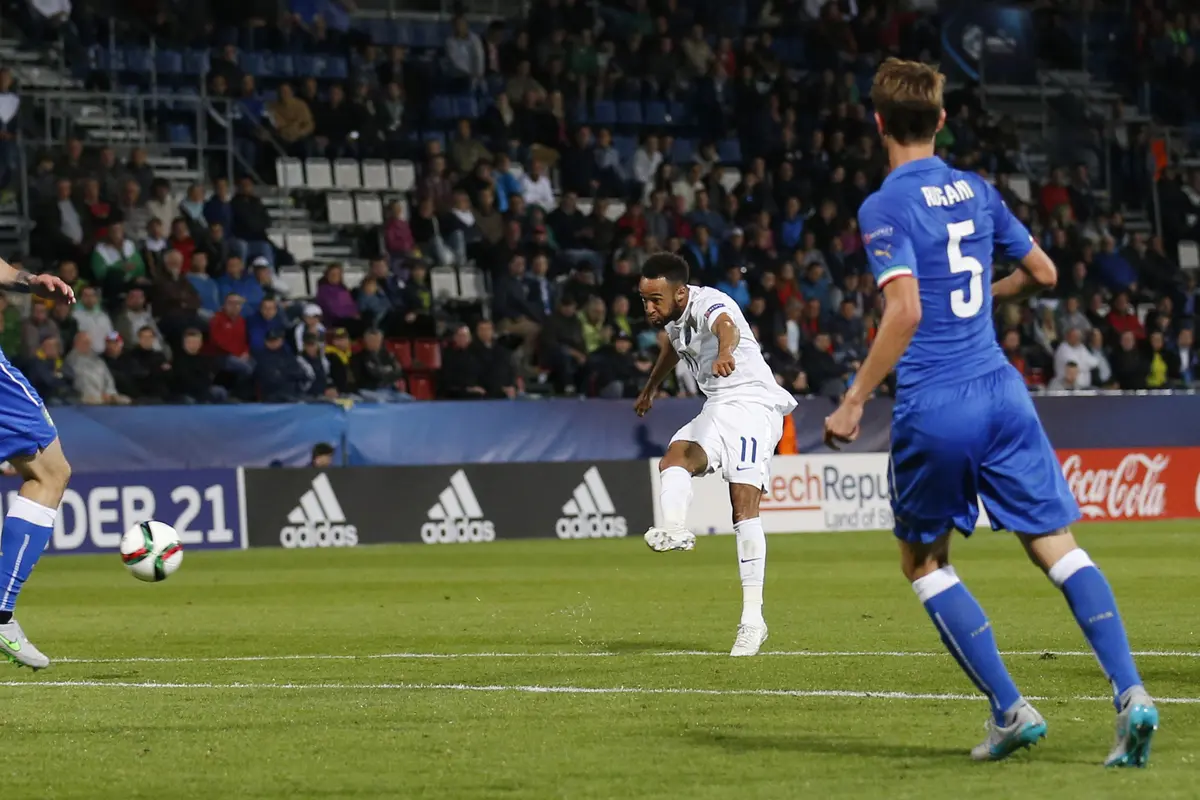 Italia vs Inggris