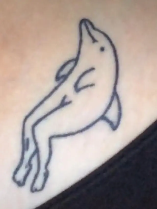 6 Tato Bentuk Ikan Ini Nyeleneh Banget, Anti-Mainstream