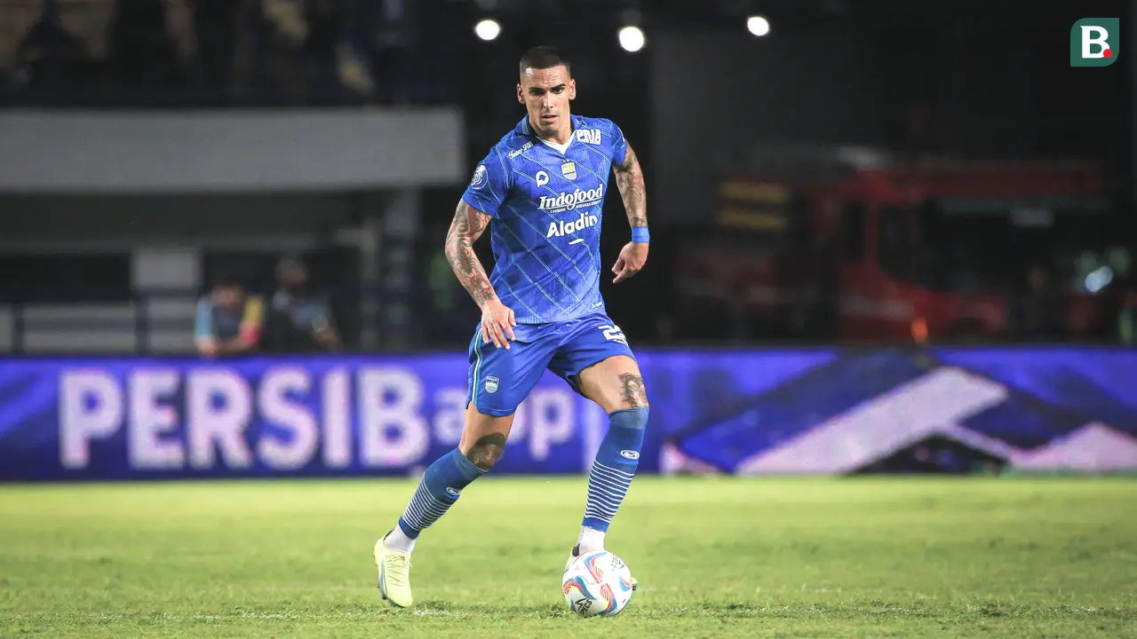 Persib Bandung vs Dewa United - BRI Liga 1 2023/2024