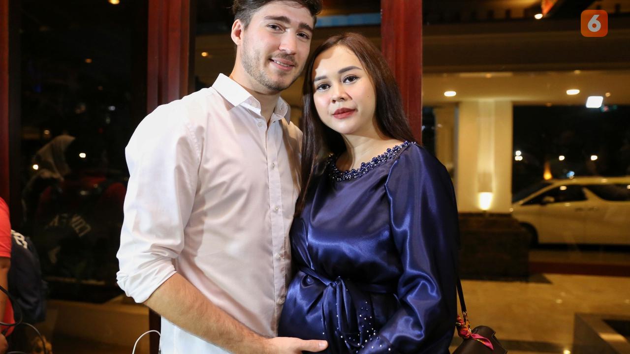 [Fimela] Aura Kasih dan Eryck Amaral