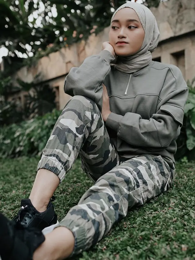 7 Pesona Indira Kalistha, YouTuber Cantik yang Curi Perhatian