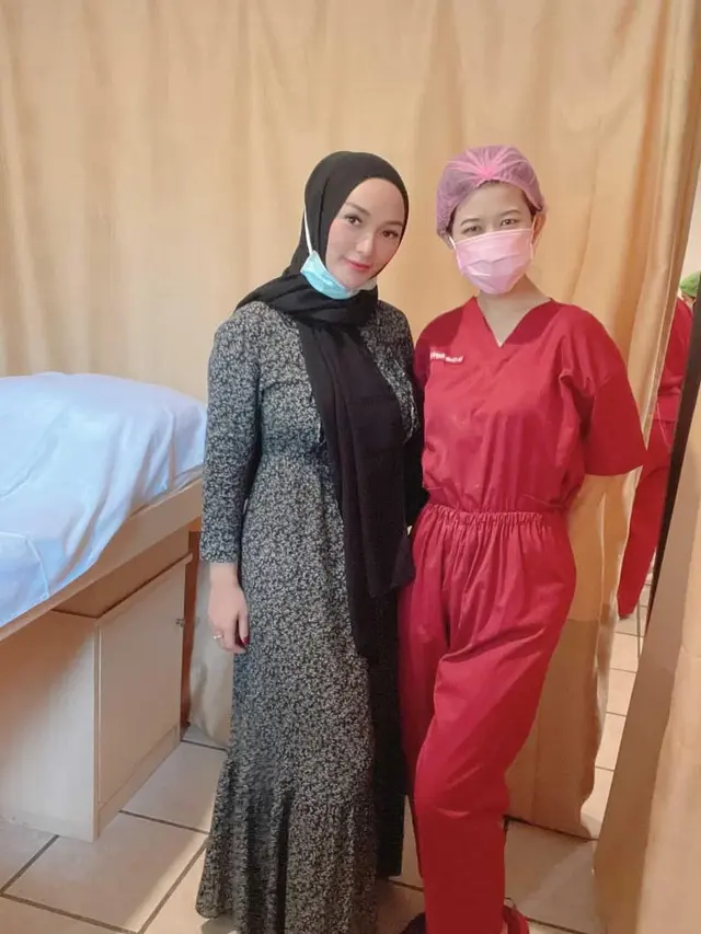 6 Potret Terbaru Zaskia Gotik Usai Melahirkan, Turun 7 Kg Dalam Dua Bulan. (Sumber: Instagram/zaskia_gotix)