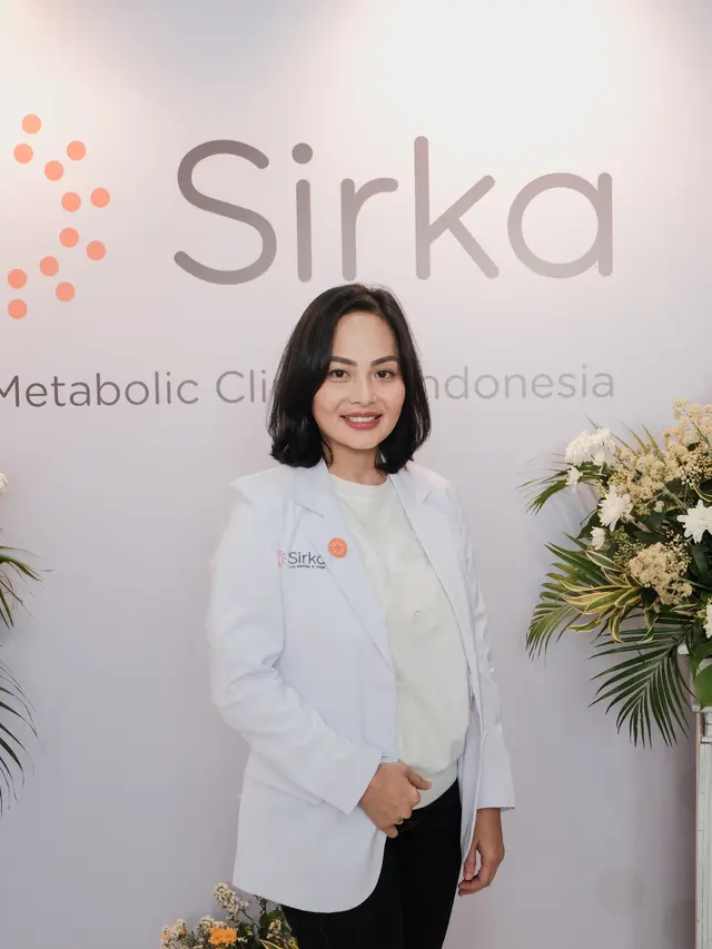 Dokter Levina Avissa, MMRS dari Klinik Obesitas dan Sindrom Metabolik Sirka, menyarankan untuk menghindari jeroan saat hari Lebaran agar kolesterol tidak naik.