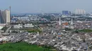Deretan permukiman kumuh tidak sulit ditemukan di wilayah utara Jakarta, (10/9/14). (Liputan6.com/Faizal Fanani)