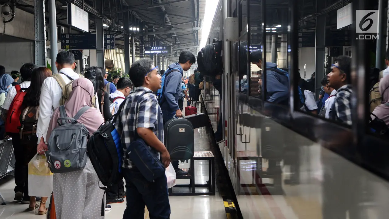Libur Panjang Akhir Pekan, PT KAI Operasikan 11 KA Tambahan