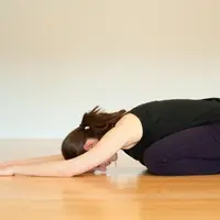 Yoga jadi cara mudah untuk hilangkan sakit karena menstruasi. (Sumber Foto: Fitness)