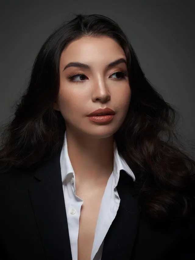 6 Potret Terbaru Manohara Odelia yang Makin Menawan, Pamer Tato di Punggung