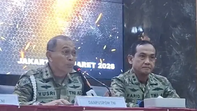 Danpuspm TNI Mayjen Yusri Nuryanto konferensi pers empat anggota TNI terkait kasus penyiraman air keras Andrie Yunus