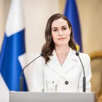 Sanna Marin, perdana menteri Finlandia yang kerap menuai kontroversi. Disamping itu, gaya busananya selalu inspiratif, dengan pilihan-pilihan penuh gaya yang sempurna untuk para perempuan profesional. (Foto: Sanna Marin/ Instagram)