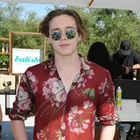 Sepertinya penggemar Brooklyn Beckham mulai berkecil hati, pasalnya Brooklyn jatuh kembali ke pelukan Chloe Moretz. (AFP/Bintang.com)