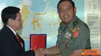 Citizen6, Cilangkap: Kunjungan siswa NDCP bertujuan untuk mengenal lebih dekat TNI, dengan saling berinteraksi dan berdiskusi dengan para pejabat di lingkungan TNI. (Pengirim: Badarudin Bakri)
 