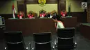 Miryam S Haryani saat sidang lanjutan kasus dugaan pemberian keterangan palsu dalam sidang kasus KTP Elektronik di Pengadilan Tipikor, Jakarta, Senin (21/8). Sidang tersebut beragendakan pemeriksaan saksi. (Liputan6.com/Helmi Afandi)