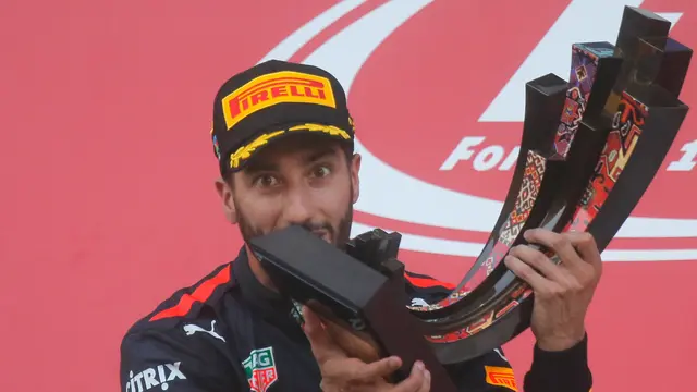 Daniel Ricciardo Juarai GP Azerbaijan