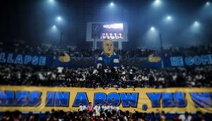 Tifo Bojan Hodak dalam laga Persib Bandung melawan Persijap Jepara pada pekan terakhir BRI Super League 2025/2026 di Stadion GBLA, Bandung, Minggu (23/5/2026). (Bola.com/Bagaskara Lazuardi)