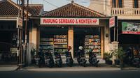 Desain Warung Sembako Plus Konter HP (Sumber: gemini.com)