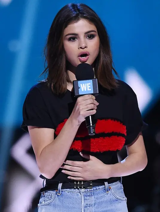 Dimanapun Selena dan The Weeknd berada, kemesraan dan keromantisan tak pernah luput dilakukan keduanya. Namun saat ini keduanya sedang mengalami ketakutan dalam menghadapi kehamilan. (AFP/Bintang.com)