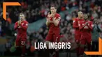 Liverpool kembali memuncaki klasemen sementara Liga Inggris setelah sukses membungkam Chelsea 2-0 di stadion Anfield hari Minggu.