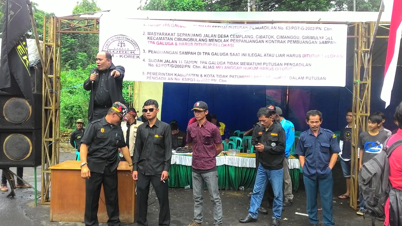 LSM Korek Tutup Akses Truk Sampah Bogor Selama Sepekan