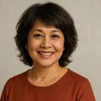 Potongan Shaggy Layer Pendek untuk Ibu-Ibu Usia 50 Tahunan