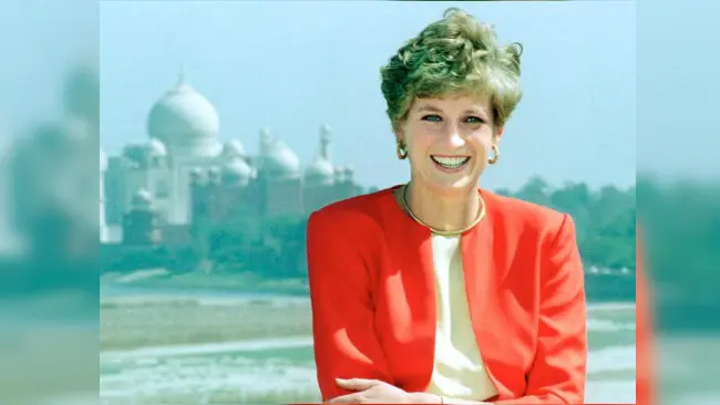 Putri Diana di Red Fort, India (Arthur Edwards)