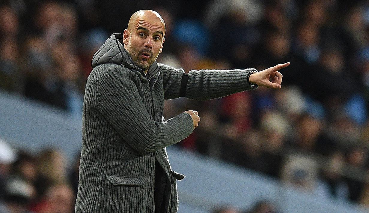 Ekspresi pelatih Man City, Pep Guardiola pada laga lanjutan Premier League yang berlangsung di Stadion Etihad, Manchester, Kamis (4/4). Manchester City menang 2-0 atas Cardiff City. (AFP/Oli Scarff)