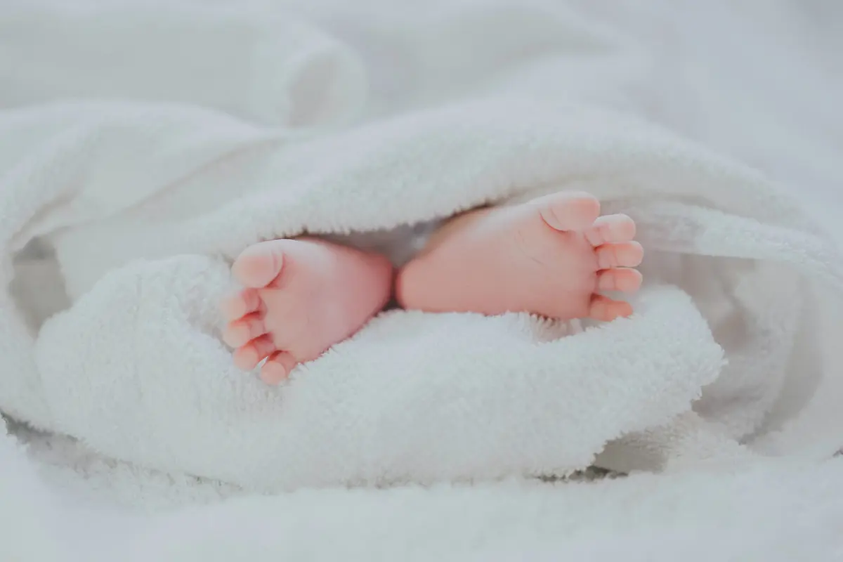 5 Fakta Viral Bayi Dijadikan Manusia Silver, Orangtua Korban Diberi Ubah Rp 20 Ribu