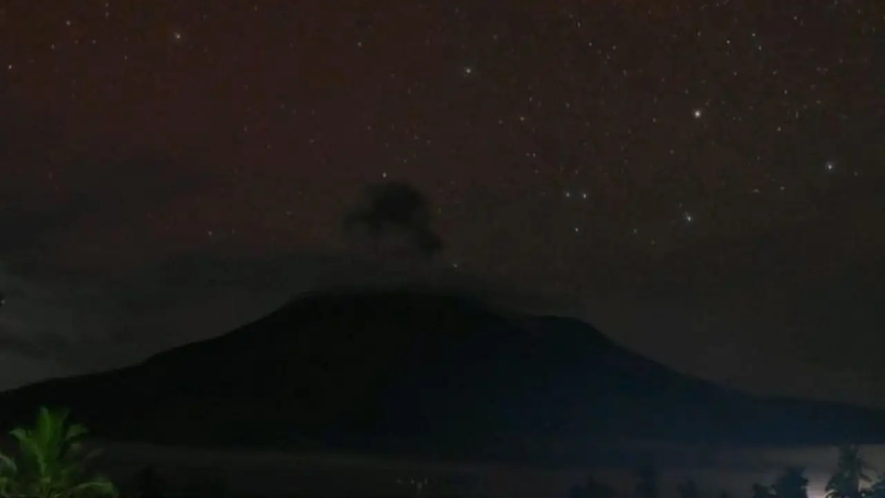 Gunung Lewotobi Laki-Laki Kembali Erupsi Kamis Malam 20 Maret 2025