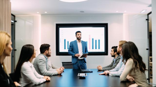 10 Cara Presentasi yang Baik dan Benar Supaya Audiens Tertarik, Perhatikan Kesan Pertama