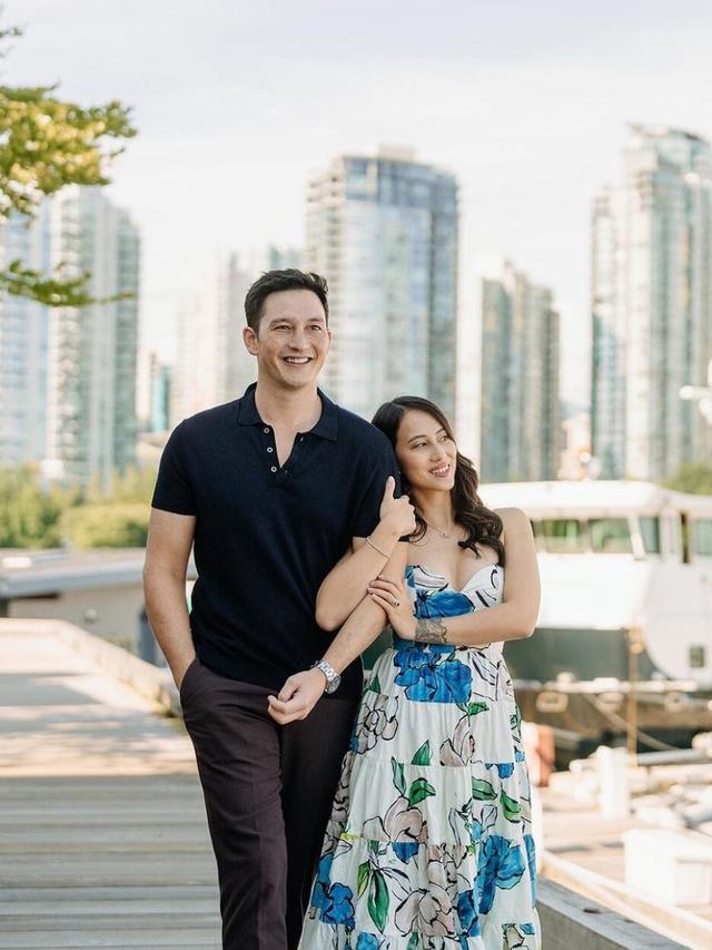 Liburan Mike Lewis dan Janisaa Pradja di Kanada